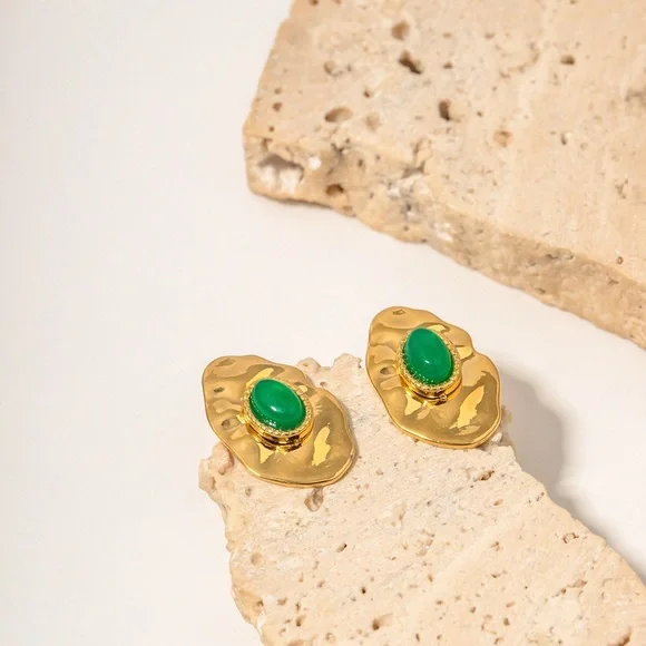 24K Gold Vintage Inspired Earrings*waterproof and Sweatproof Jewelry - Picture 5 of 5